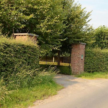 B&B De Hulst อิเซเคม ภายนอก รูปภาพ