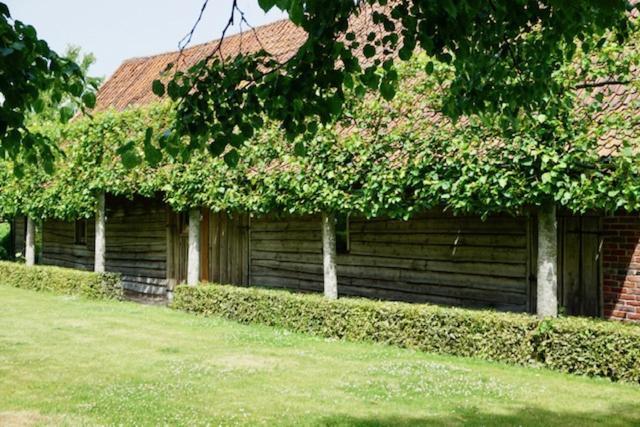 B&B De Hulst อิเซเคม ภายนอก รูปภาพ